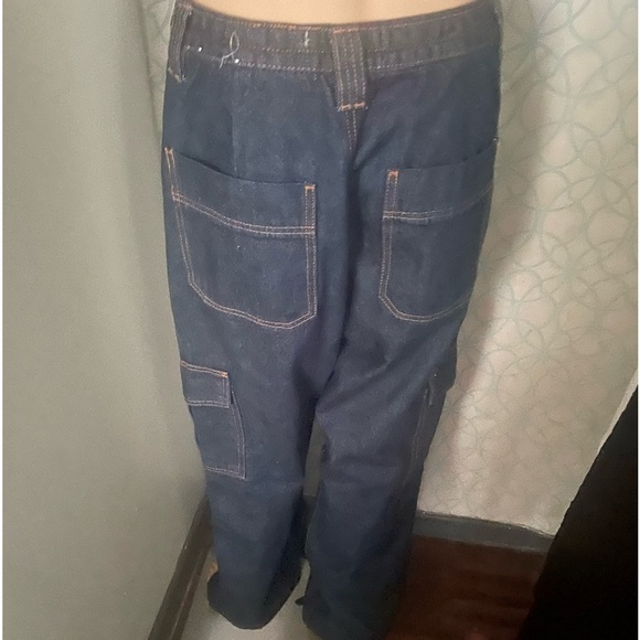 Ardens Dark Denim Cargo Pants
Size 11 - Picture 2 of 7